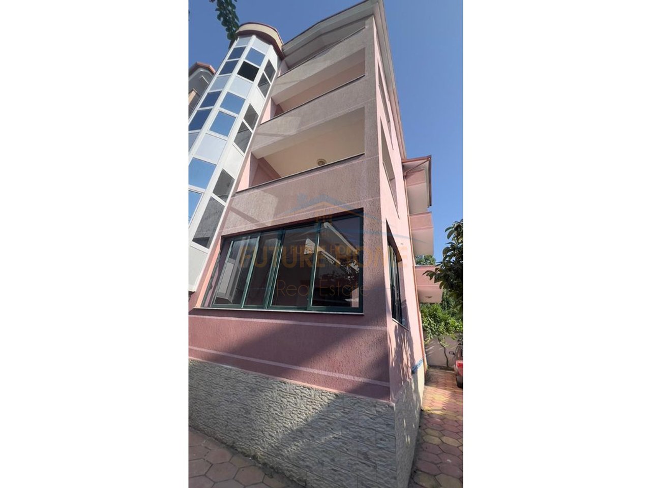 Rent, 4-story villa, German Villas, Tirana.