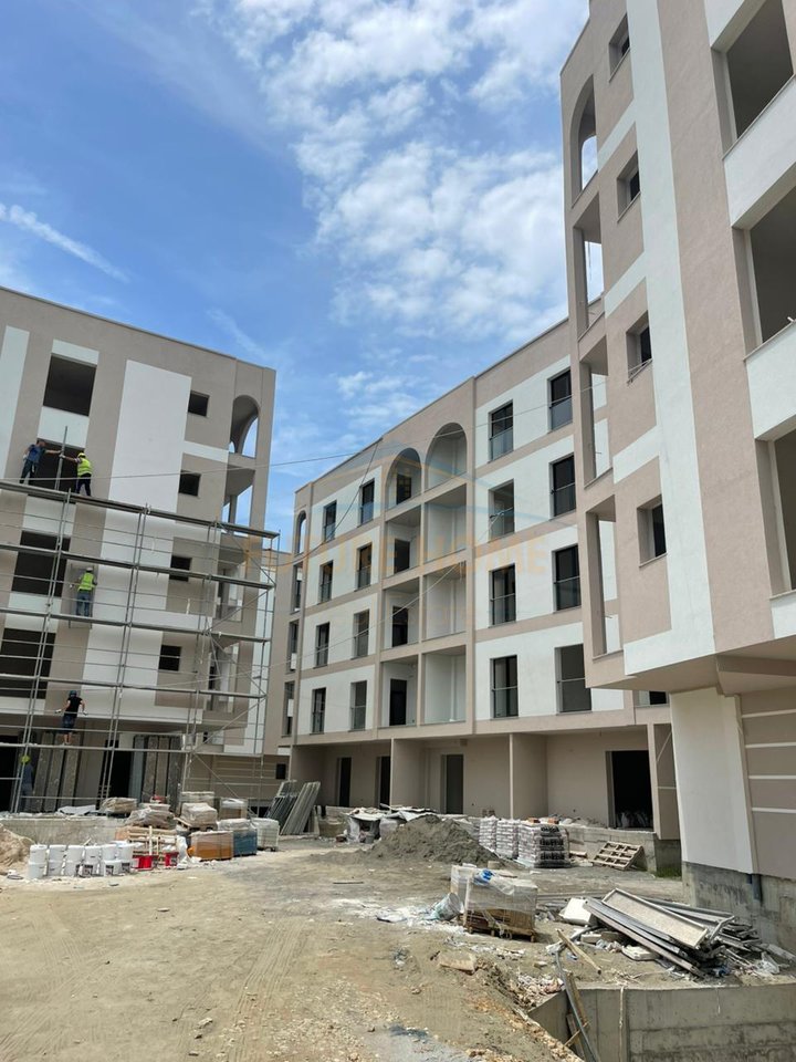 In vendita, Appartamento 1+1, Residenza Oriental, Golem
