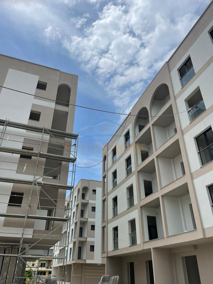 In vendita, Appartamento 1+1, Residenza Oriental, Golem