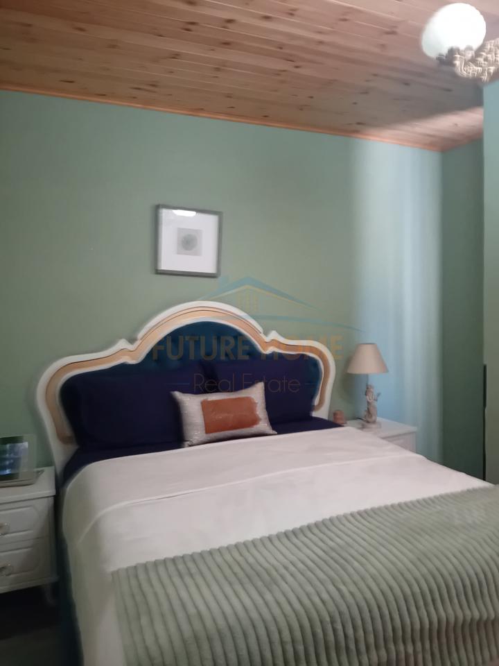 In vendita, Villa su 2 piani, Via Jorgo Plaku. Tirana