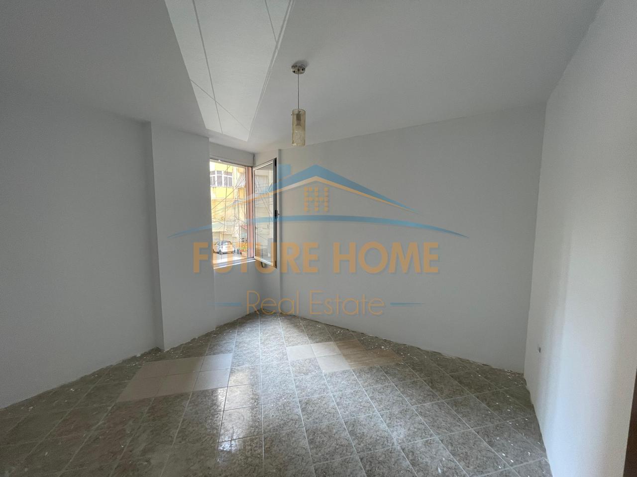 For Rent, Business Space, Paris Commune, Tirana.