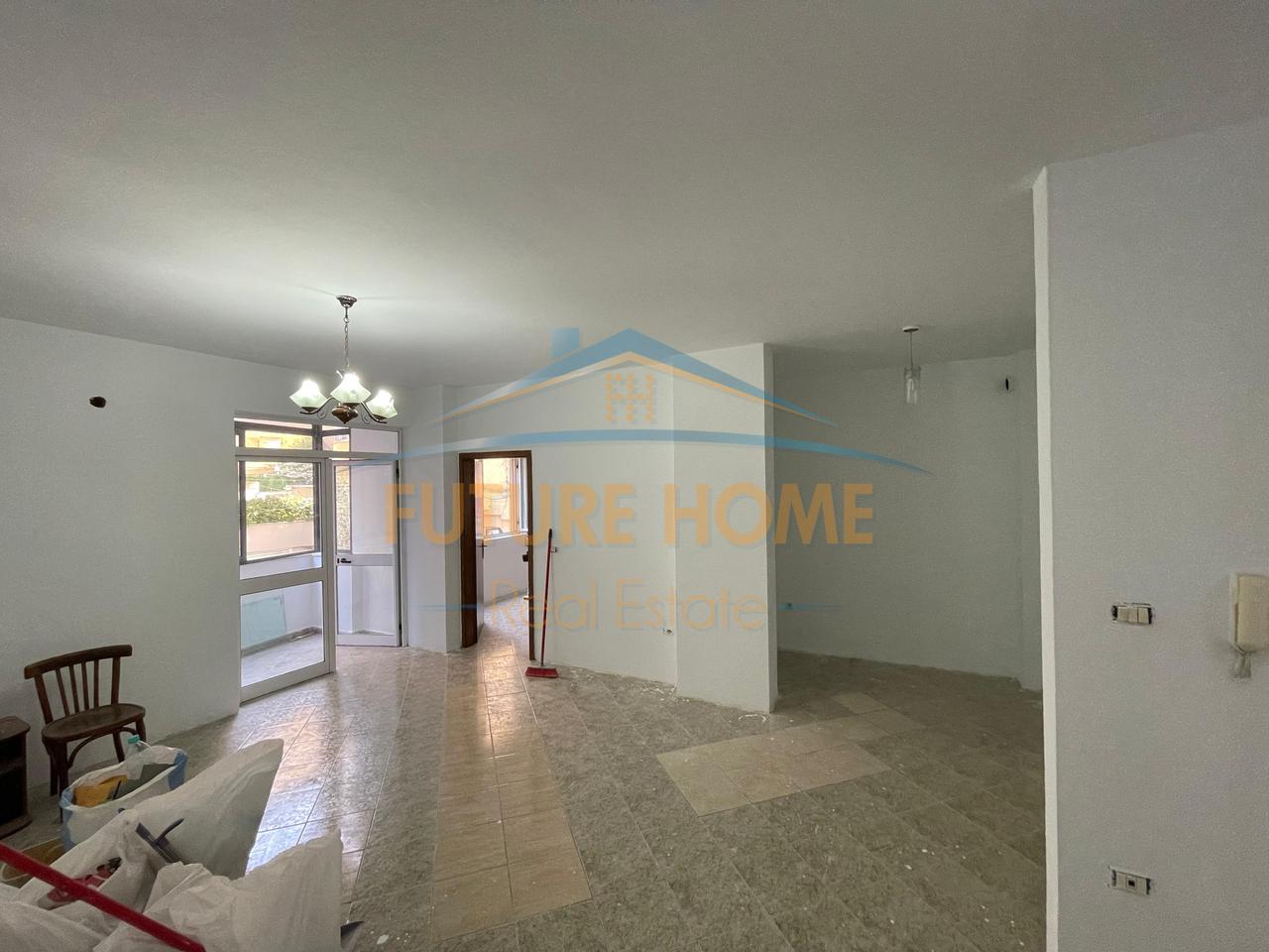 For Rent, Business Space, Paris Commune, Tirana.