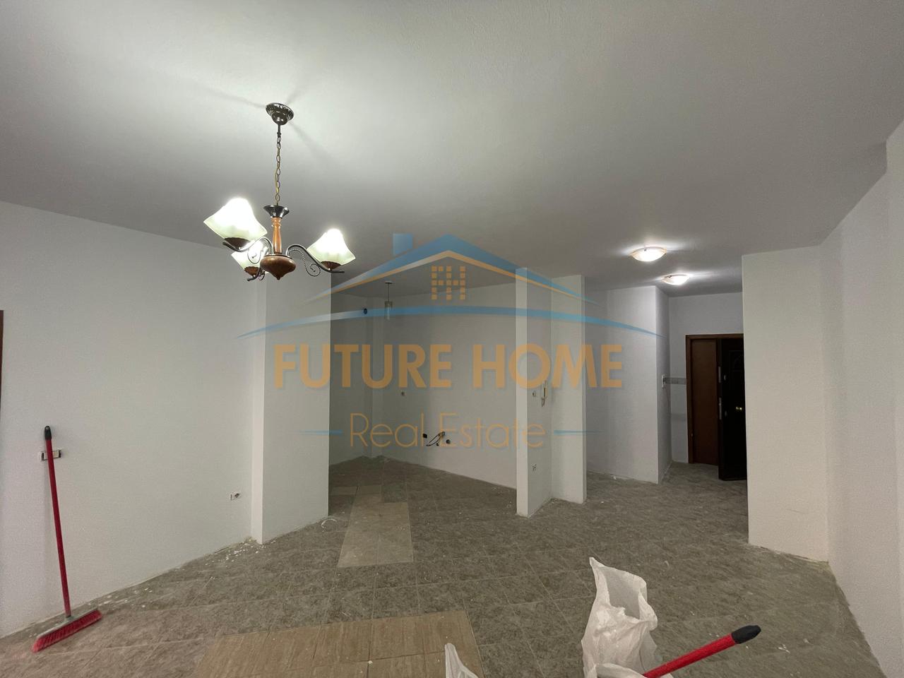 For Rent, Business Space, Paris Commune, Tirana.