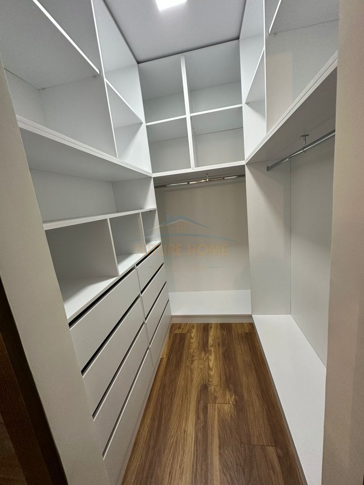 Rent, Apartment 2+1+Parking space, Dry Lake, Tirana.