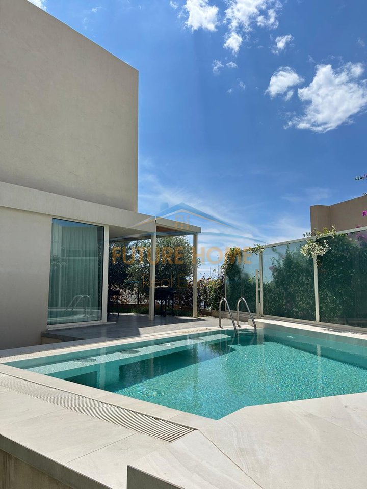 In Vendita, Villa Attaccata + Casa Ospiti, Green Coast Residence