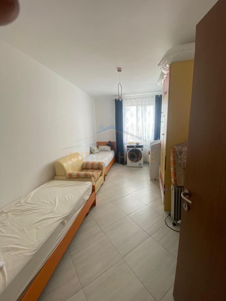 In vendita, Appartamento 3+2+2 Balconi, Shkozet Durazzo.