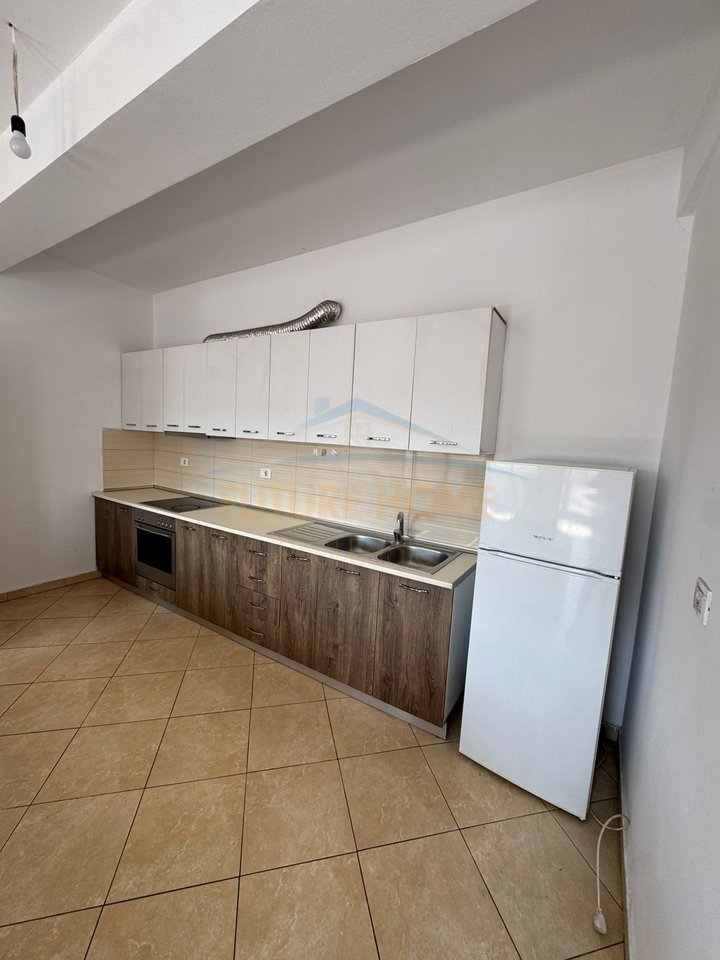 For sale, 2+1+2 Apartment, Fabrika e Miellit, Tirana