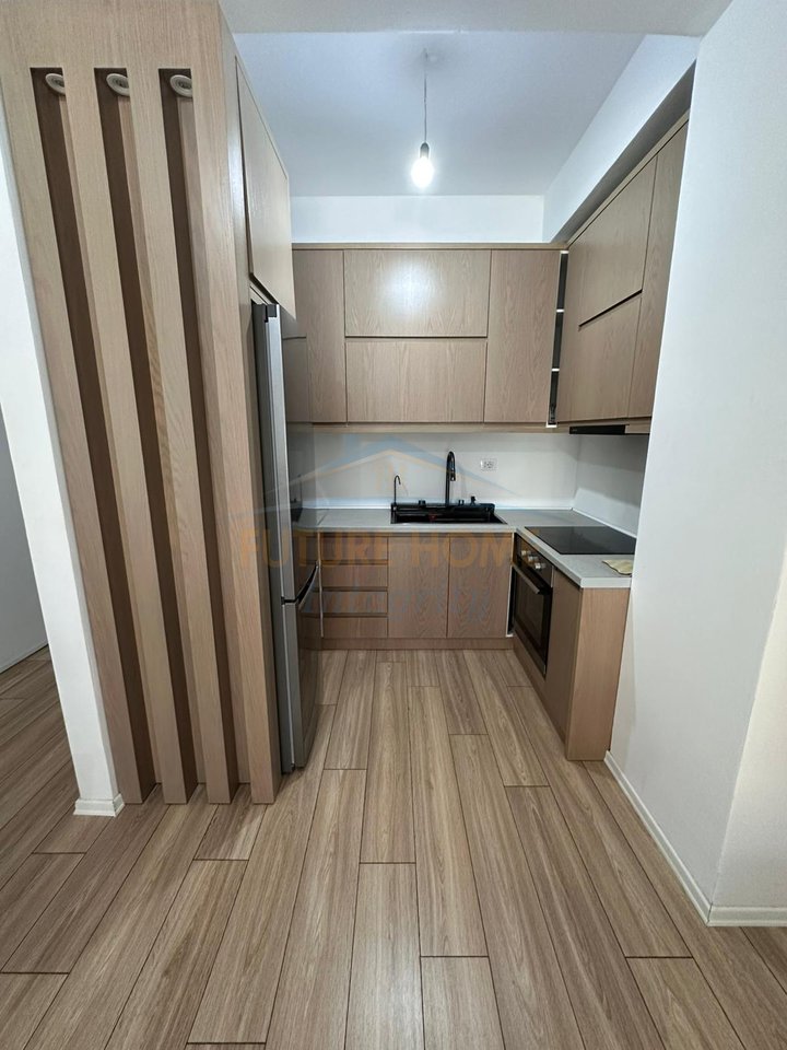 In vendita, appartamento 2+1, Complesso Mangalem, Tirana.
