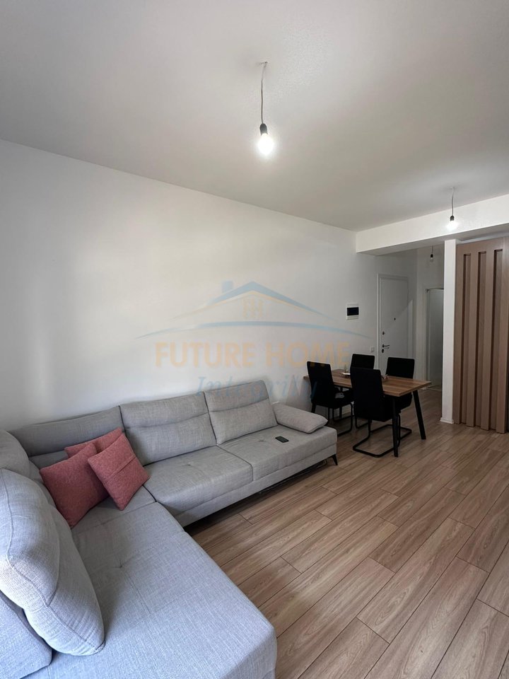 In vendita, appartamento 2+1, Complesso Mangalem, Tirana.