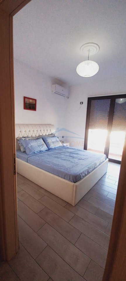 Affitto, Appartamento 1+1, Ruota Rossa, Spiaggia