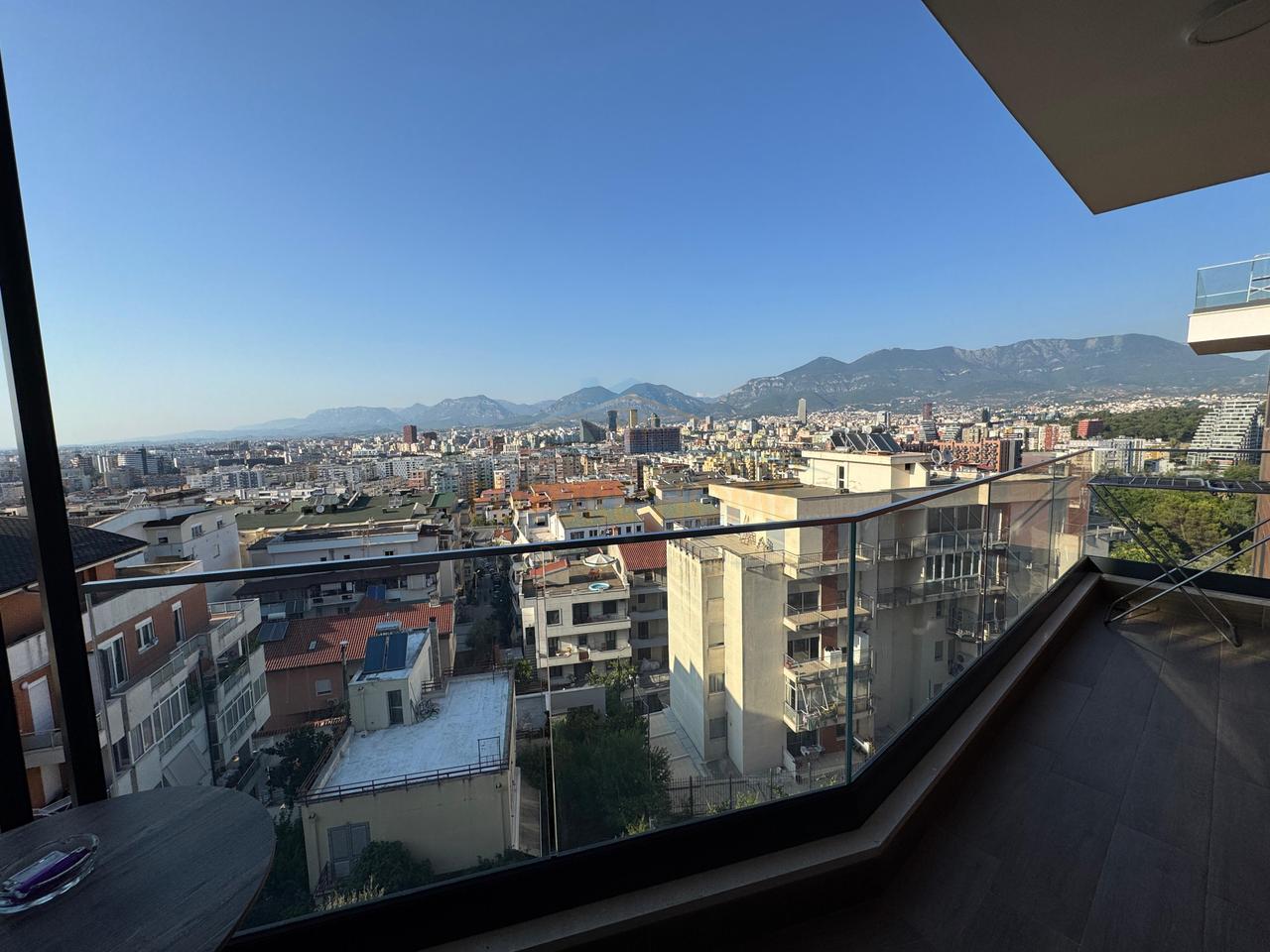 In vendita, Appartamento 2+1+2 + Posto Auto + Ripostiglio, Kodra e Diellit, Tirana