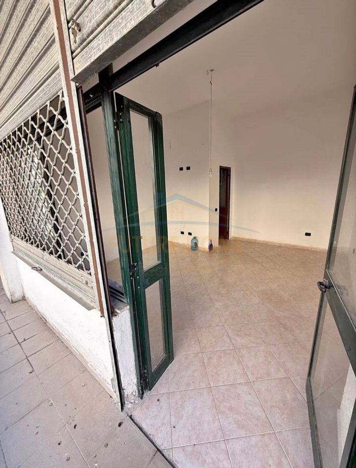 For sale, Business Premises, Near 'Leonik Tomeo' School, Durres