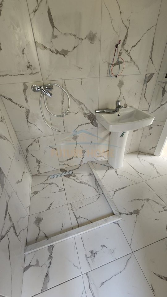 In vendita, Appartamento 2+2, White Hill Residence, Currila, Durazzo