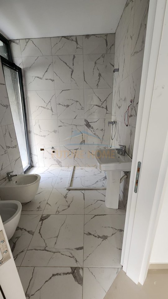 In vendita, Appartamento 2+2, White Hill Residence, Currila, Durazzo