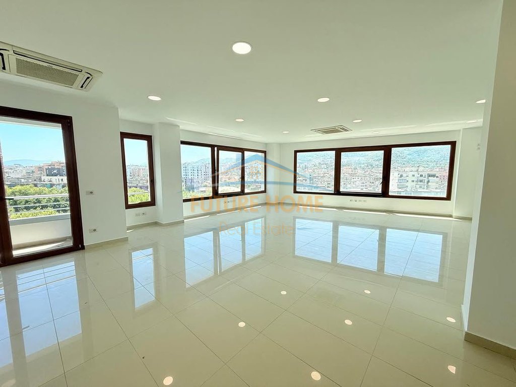 Rent, Office, near the Delijorgji Complex!