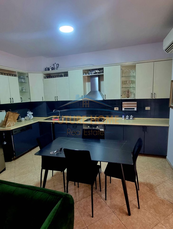 For rent, 2+1+2 Apartment, Komuna e Parisit, Tirana.