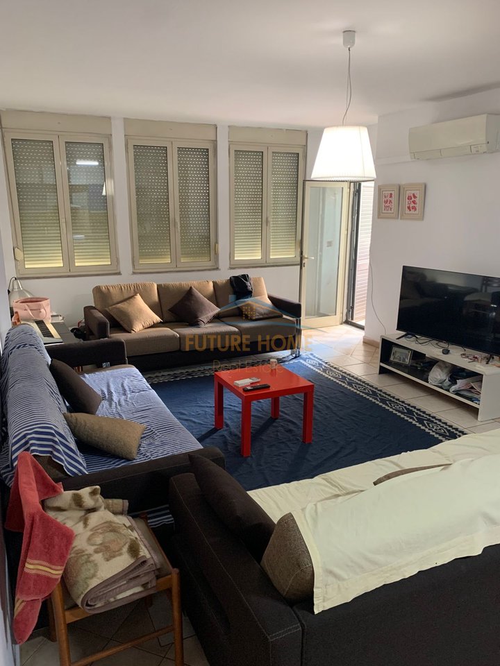 For sale, Apartment 2+1+2, Elbasan Street, Tirana