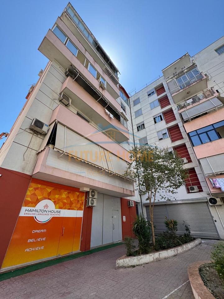 Affitto, Appartamento 2+1+2, Comune di Parigi, Tirana.