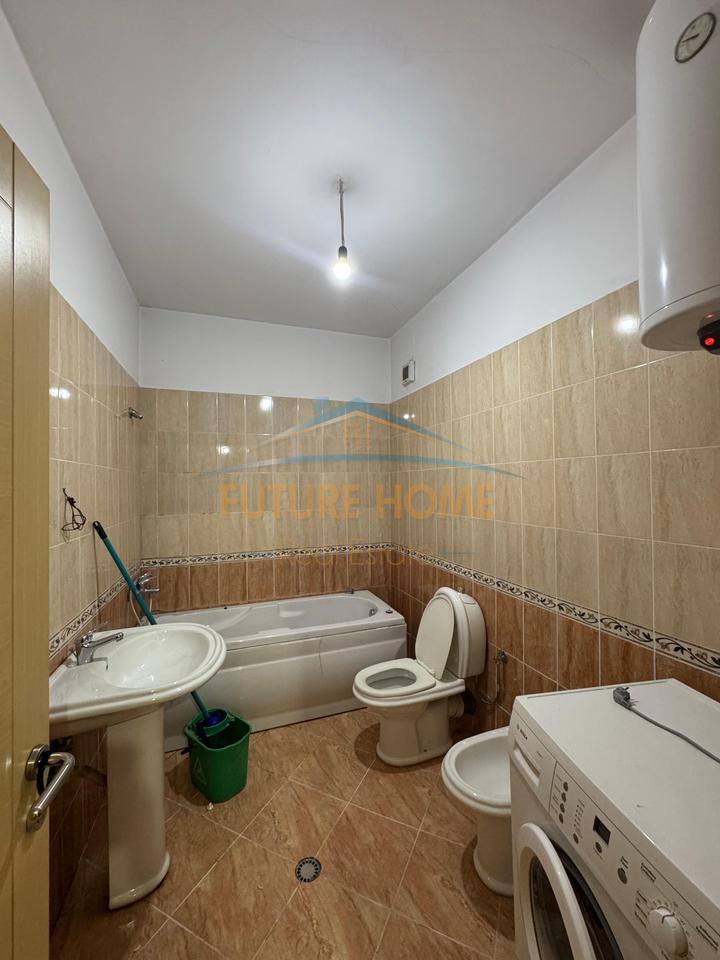 Affitto, Appartamento 2+1+2, Comune di Parigi, Tirana.