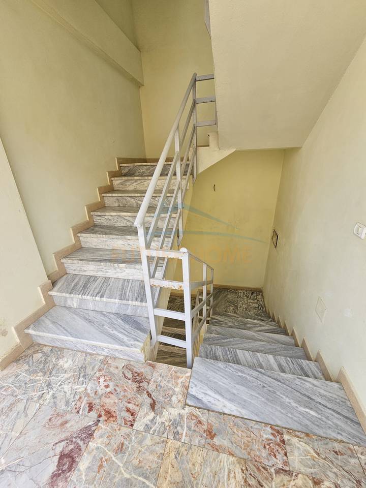 For sale, 2+1 Apartment in Golem.