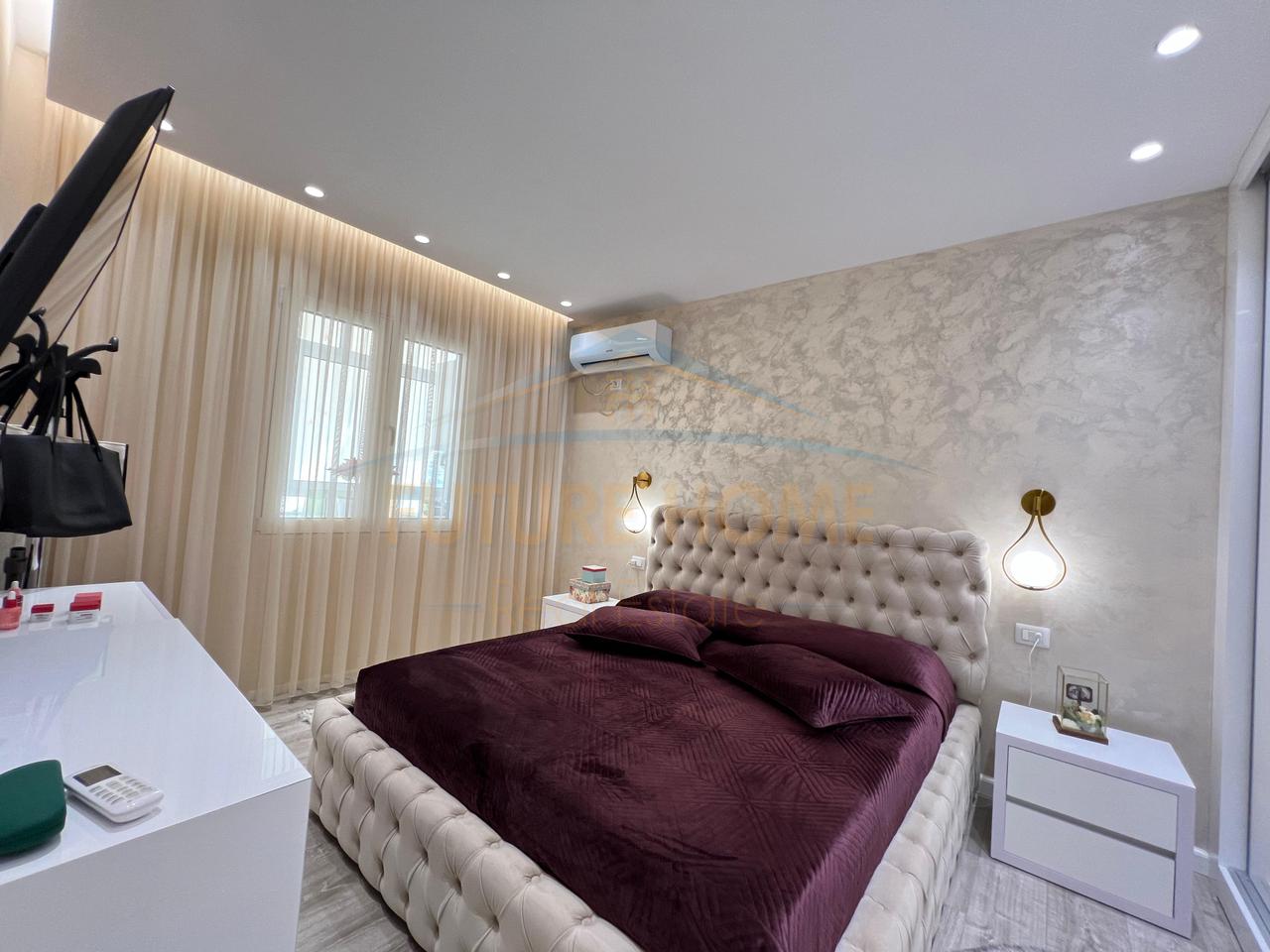 Shitet, Apartament 1+1, Unaza e Re.
