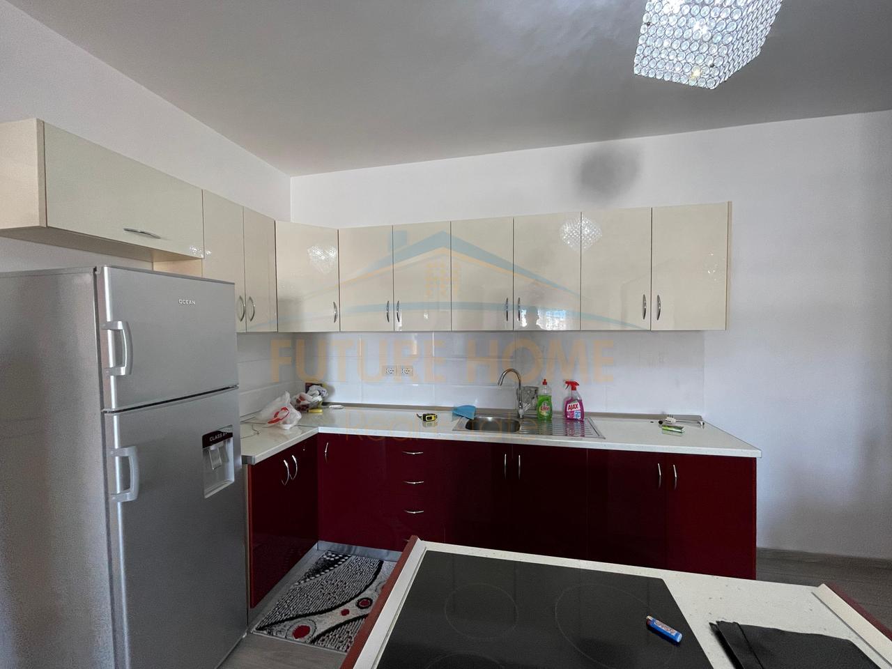 In vendita, Appartamento 2+1+2, vicino all'ex URT, Durazzo