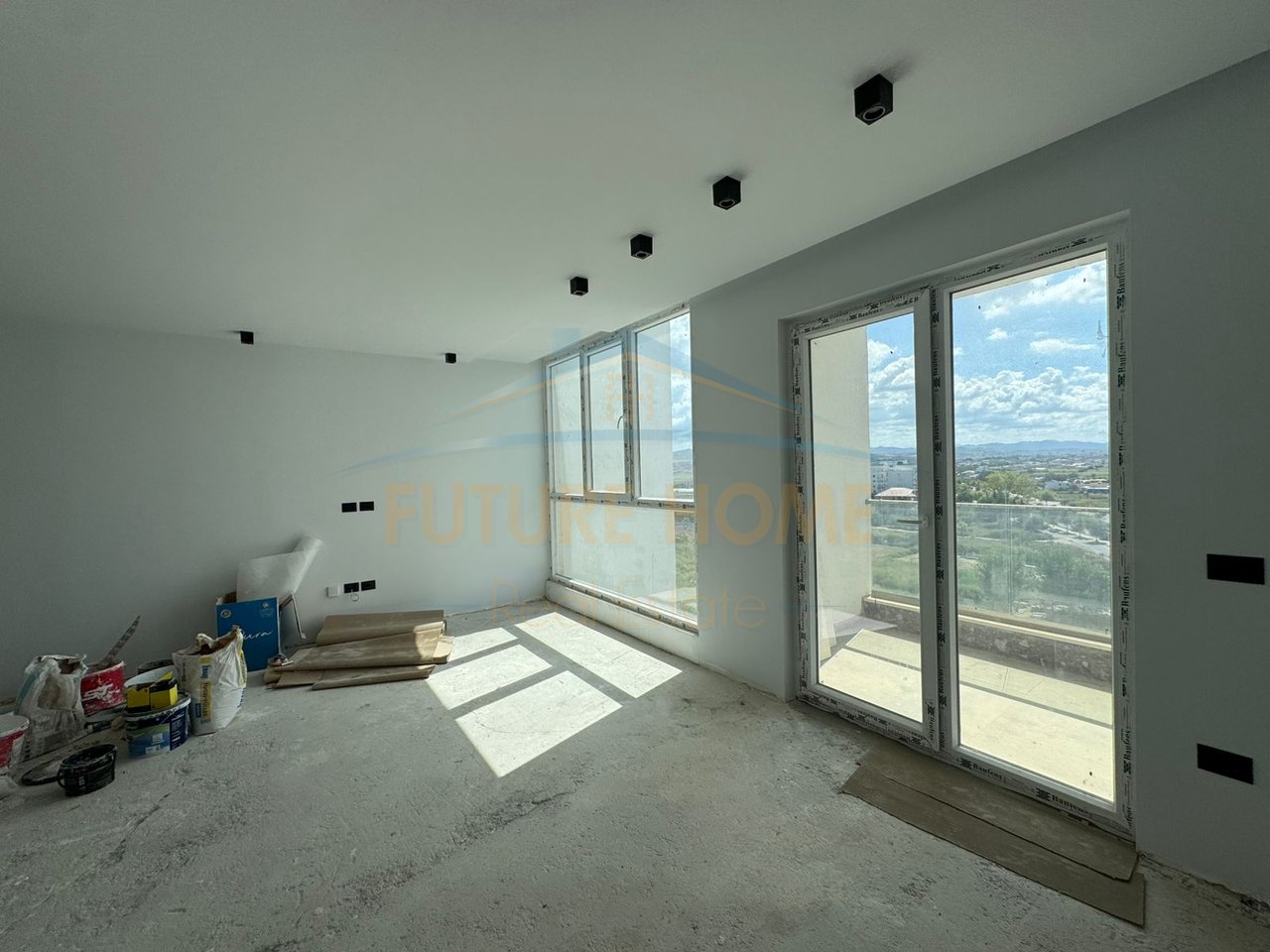 Shitet, Apartament 2+1, Qerret, Kavaje