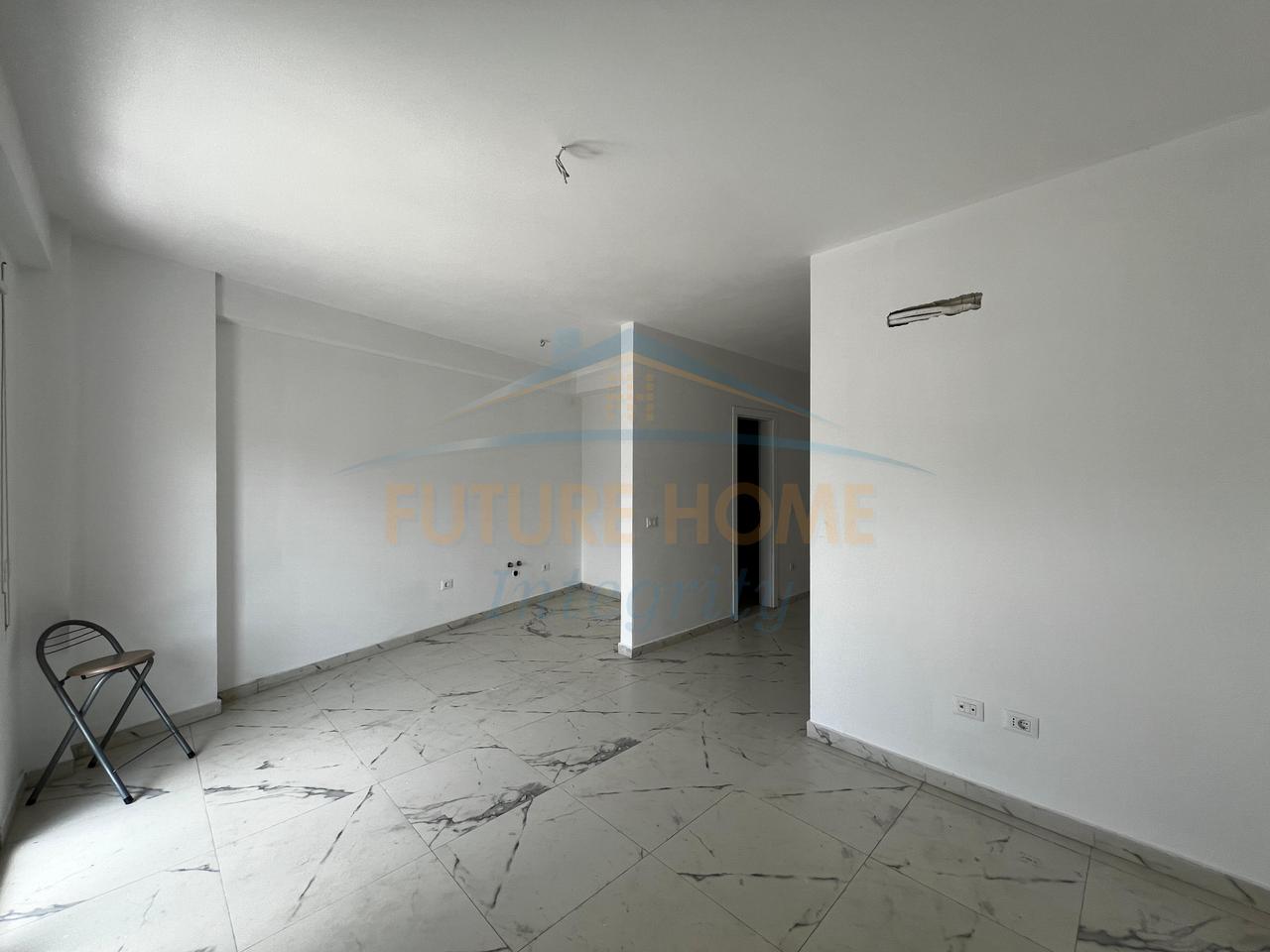 Rent, Office space 1+1, Ballet School, Tirana.
