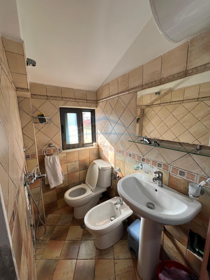 Shitet, Apartament 3+1+2+Post Parkimi, Ali Dem, Tirane.