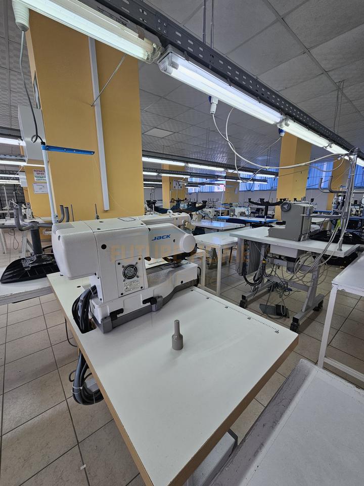 RENT, BUSINESS PREMISES FOR CLOTHING, DAJLAN BRIDGE, DURRES.