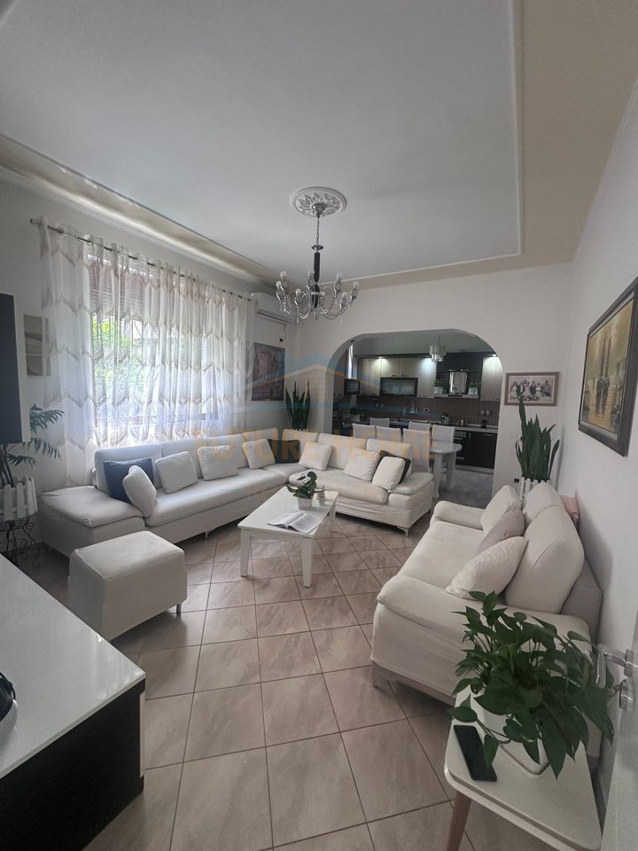 FOR SALE, APARTMENT 3+1+2, SHKOZET, DURRES