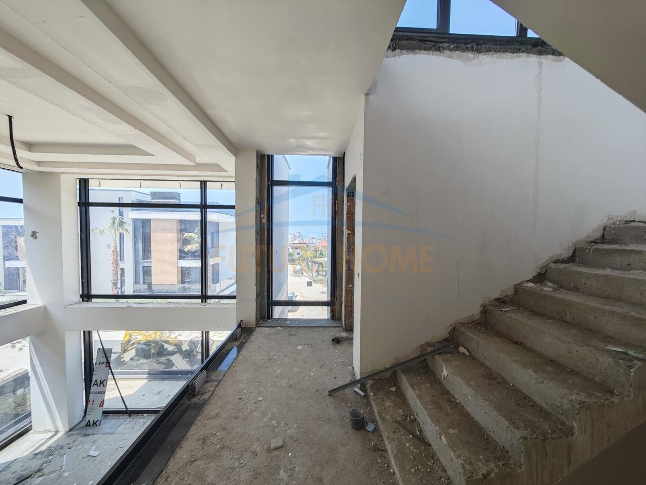 For sale, Villa, Golem.