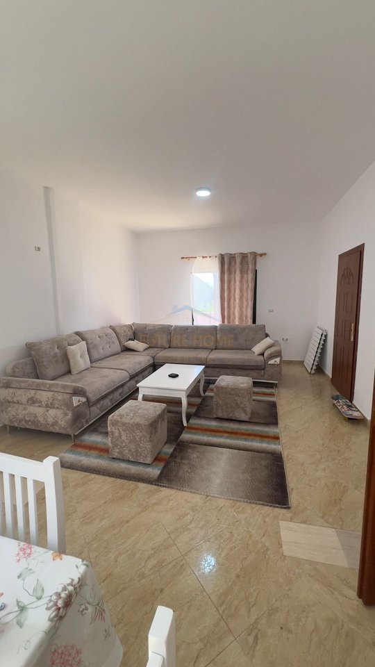 In vendita, villa su 4 piani, German Villas, Tirana.