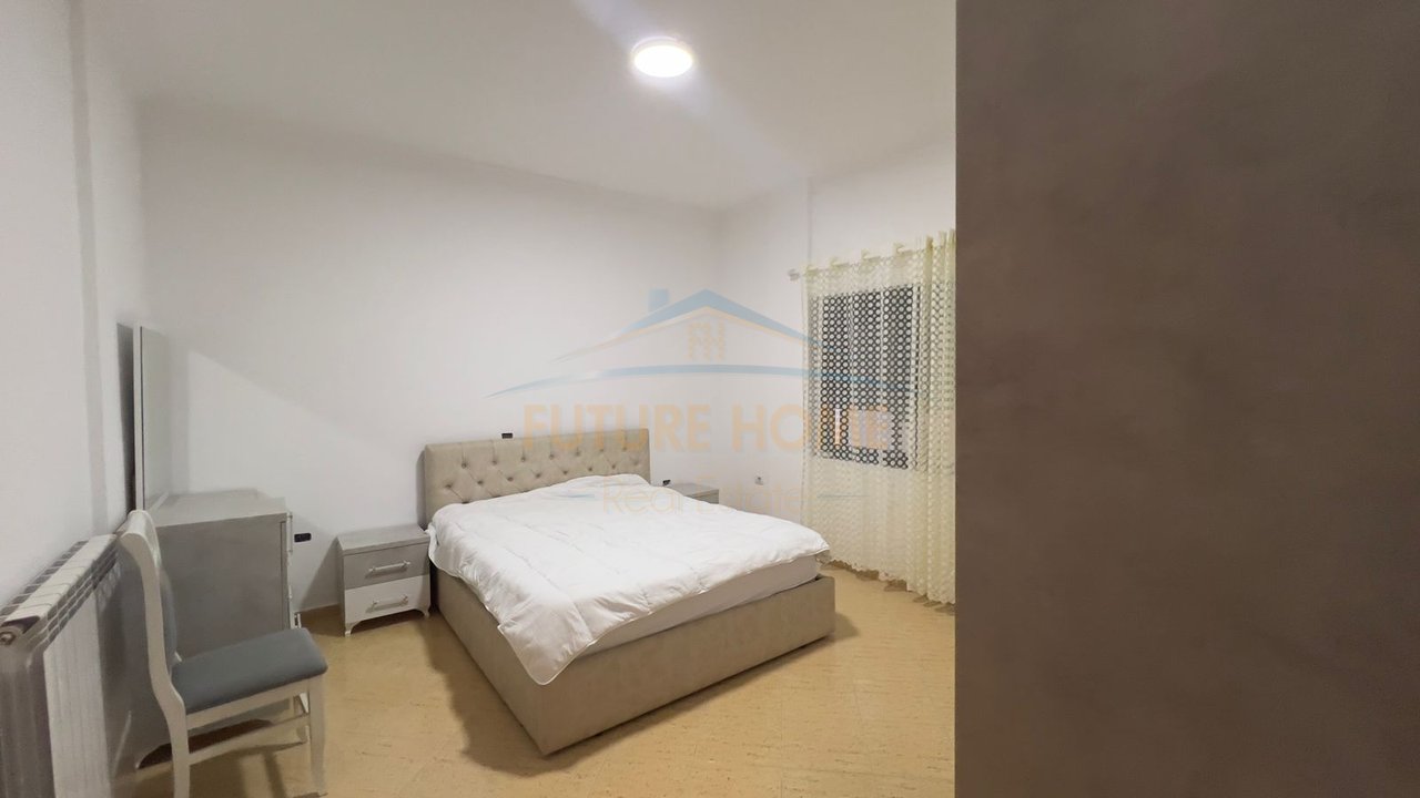 In vendita, villa su 4 piani, German Villas, Tirana.