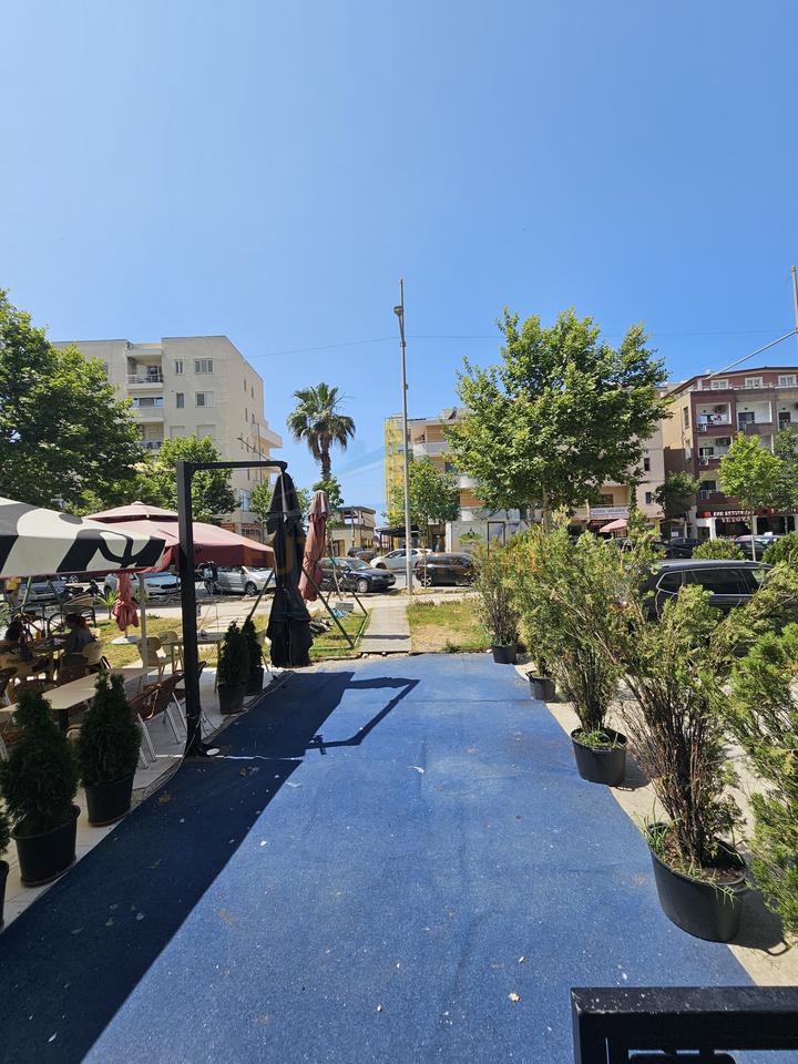 Rent, Local business premises, Red Wheels, Durrës