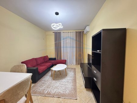 Qera, Apartament 1+1. Unaza e Re.