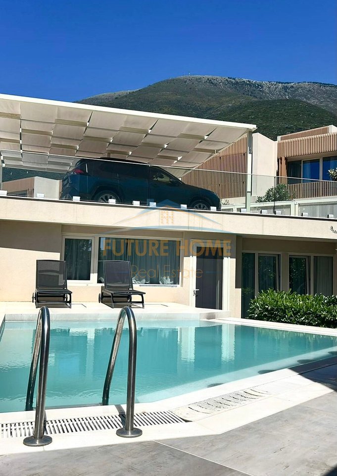 In Vendita, Villa Attaccata + Casa Ospiti, Green Coast Residence