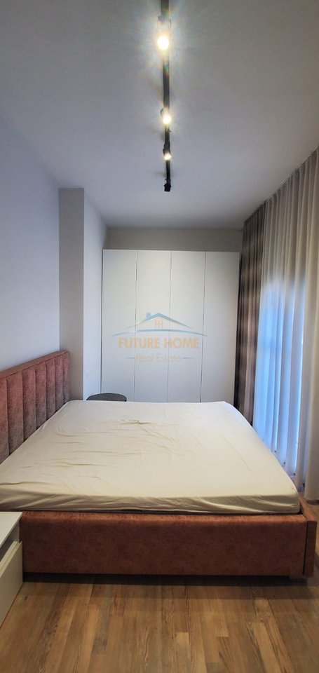 Qira, Appartamento 1+1, Complesso Mangalem, Tirana.