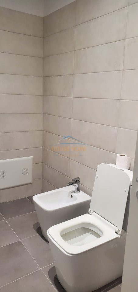 Qira, Appartamento 1+1, Complesso Mangalem, Tirana.