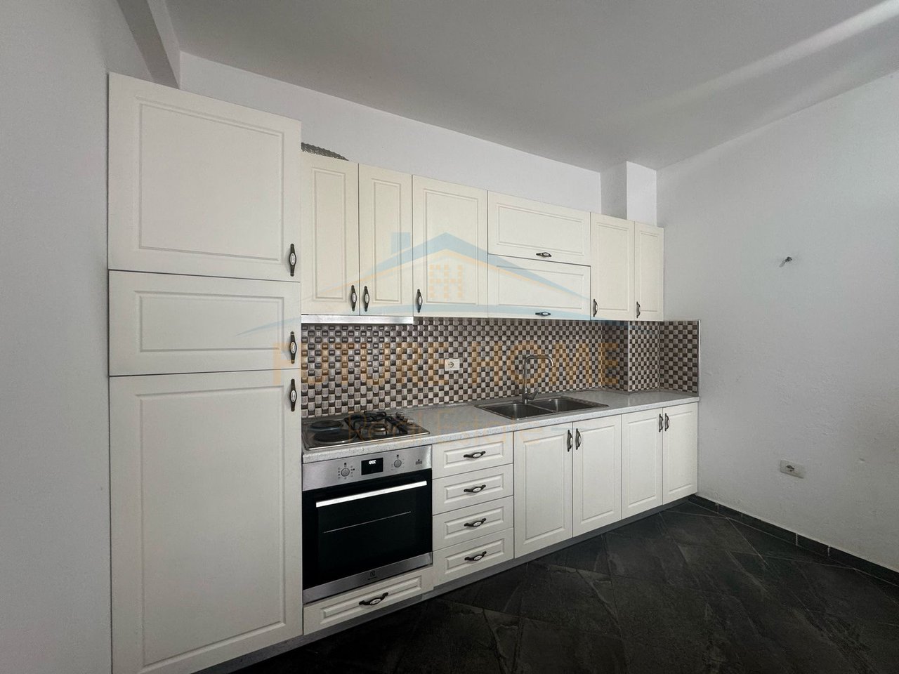 Qera, Apartament 2+1, Unaza e Re, Tirane