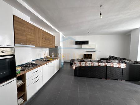 In vendita, Appartamento 3+1+2, Shijak, Durrës