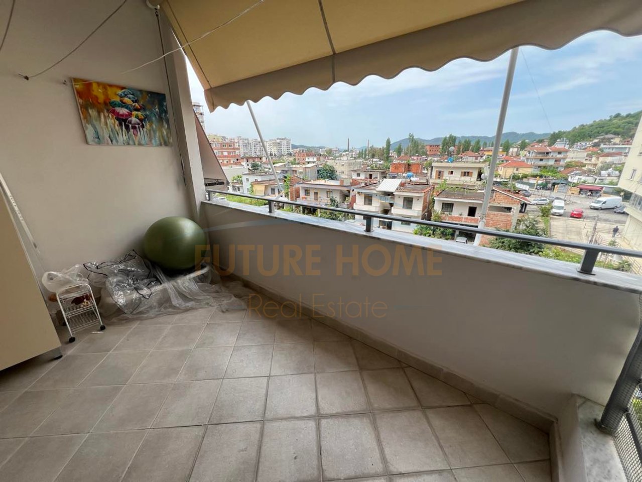Shitet Apartament 1+1,Misto Mame,Tirane.