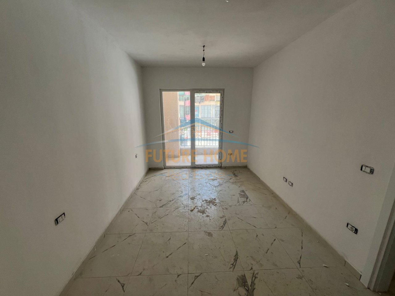 Rent, Apartment 1+1, Aura Complex, Tirana.