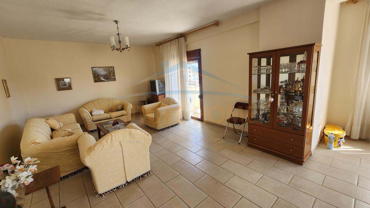 For sale, Apartment 2+1+2, Kasem Durrësi Street, Durrës