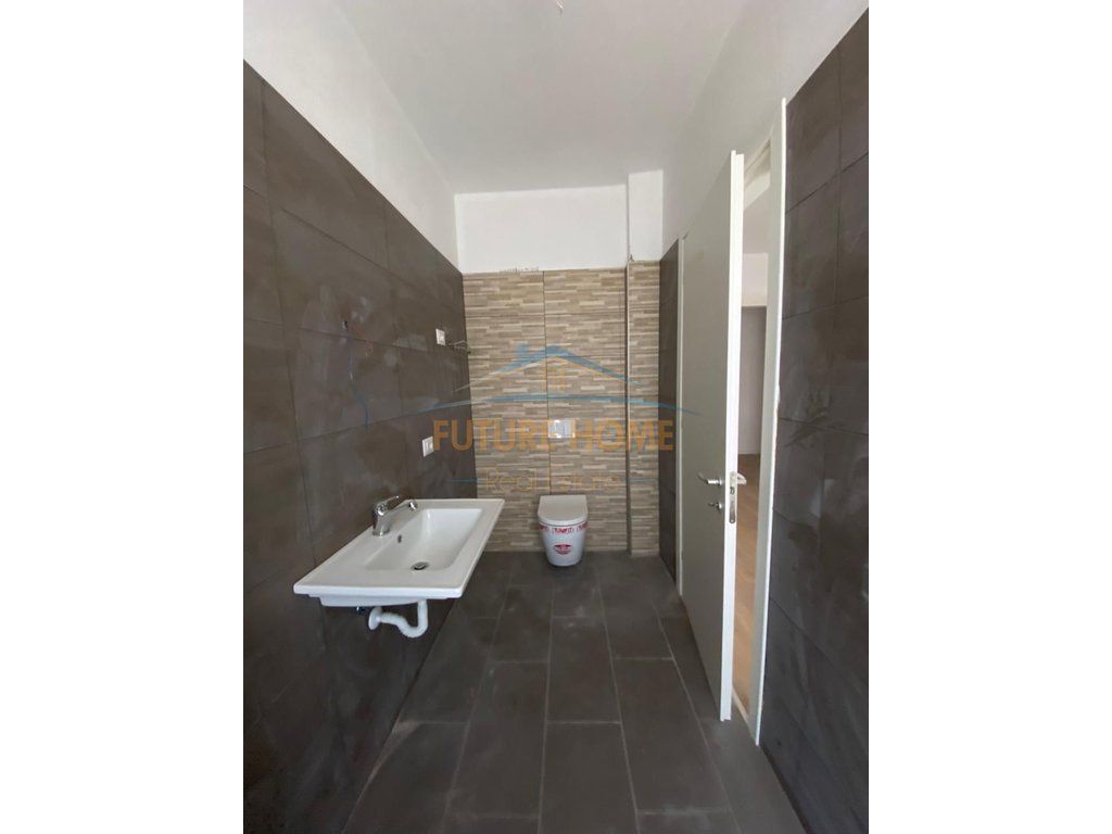 Shitet, Apartament 2+1+2, Tirana Trio Towers, Don Bosko