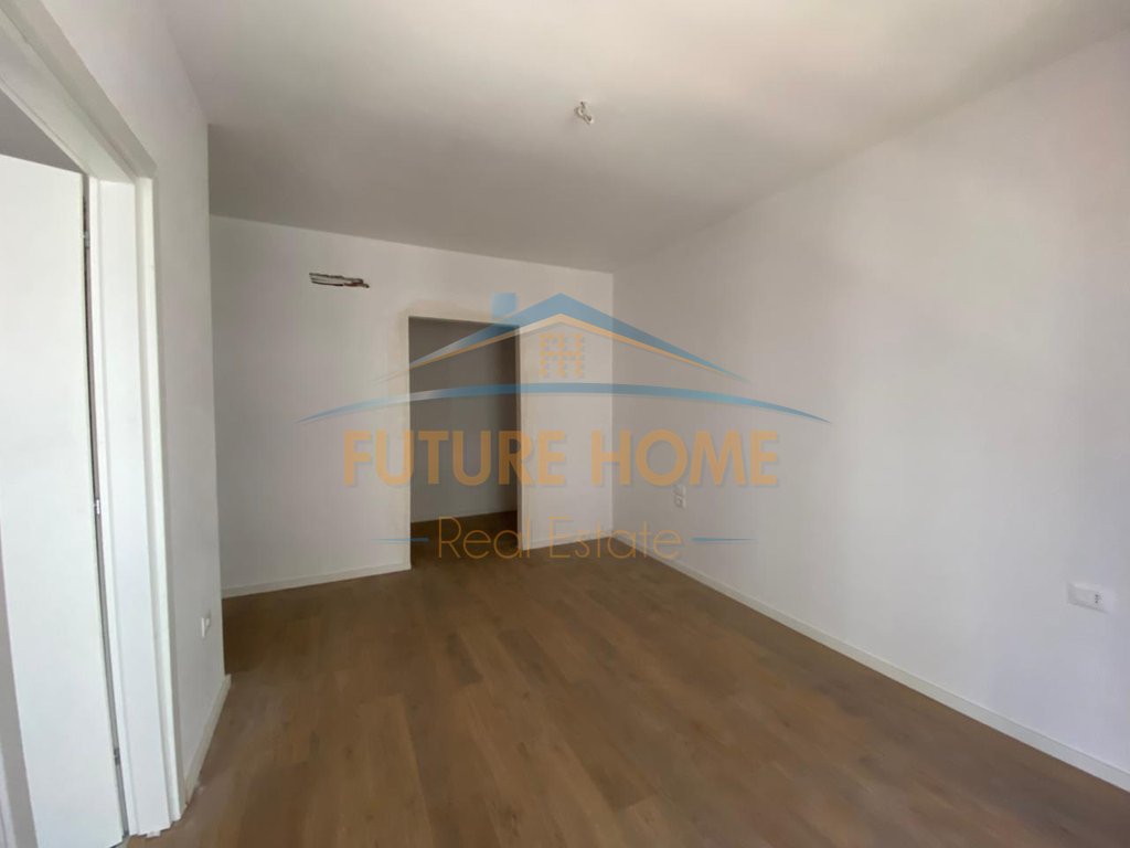 Shitet, Apartament 2+1+2, Tirana Trio Towers, Don Bosko