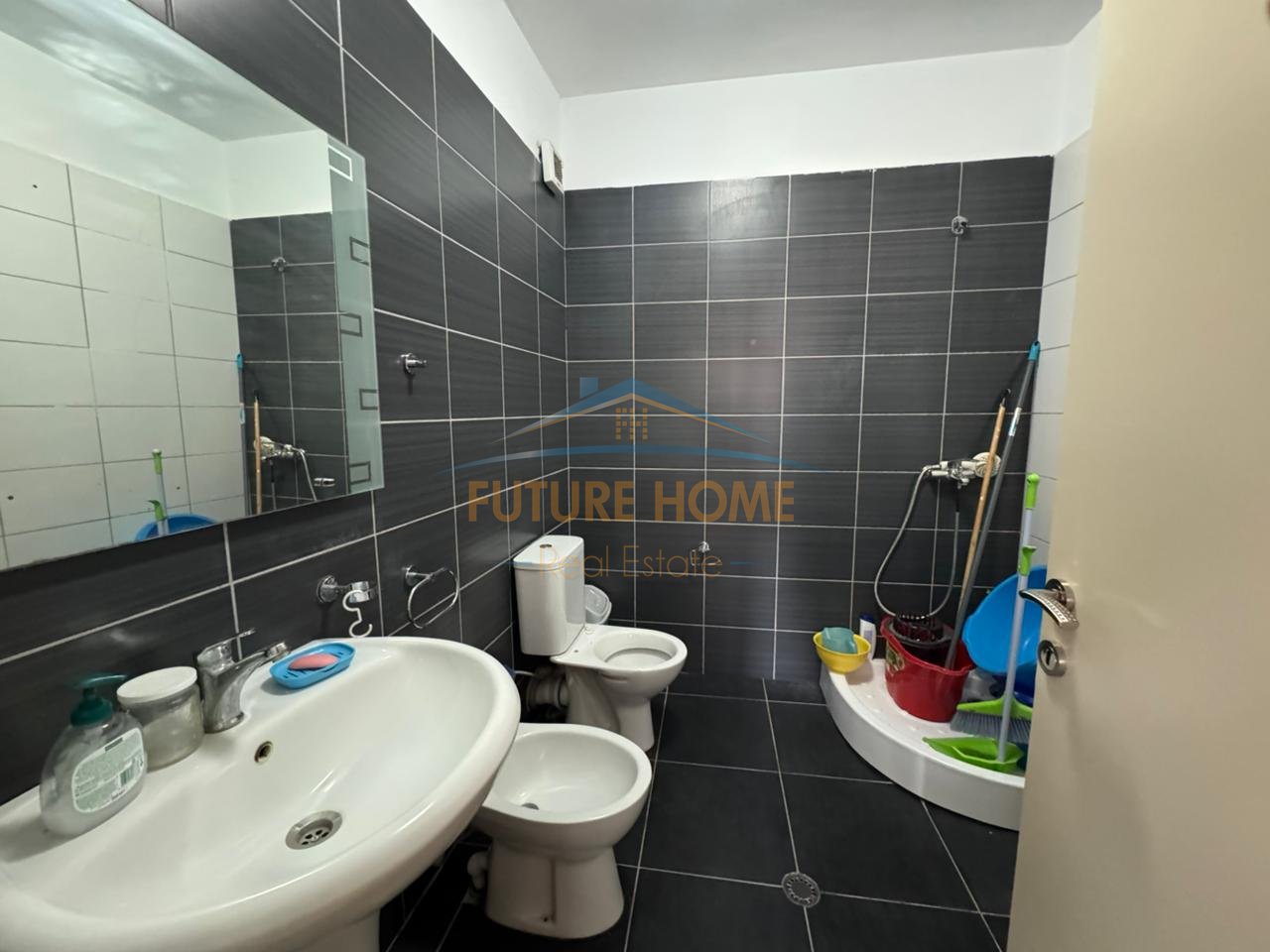 Affitto, Appartamento 2+1+2, Unaza e Re, Tirana