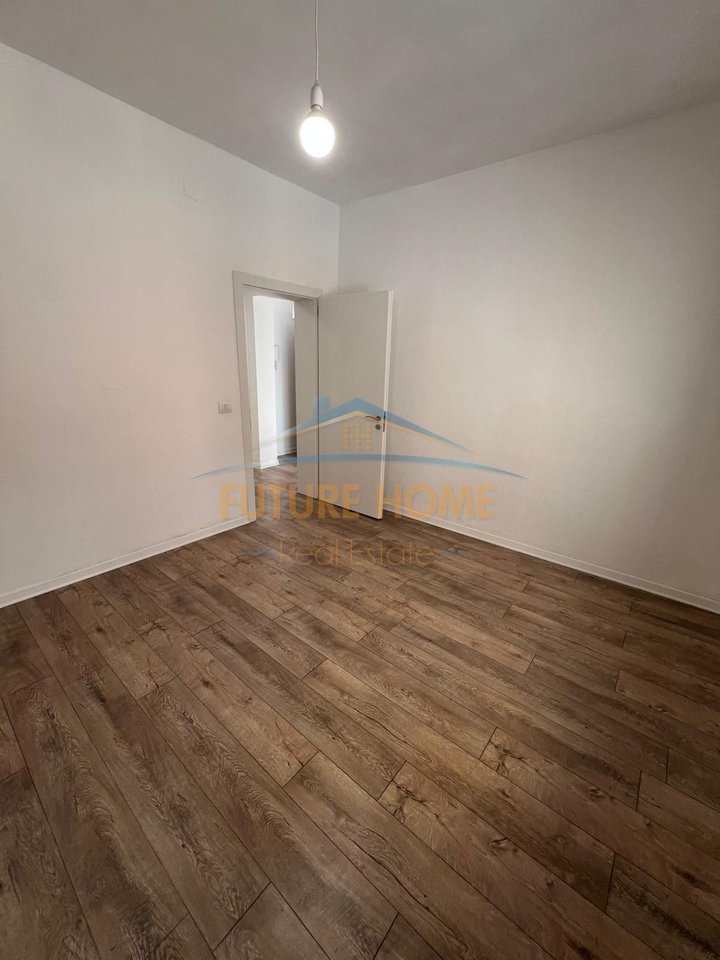 Qira, Ambient per zyra, Myslym Shyr