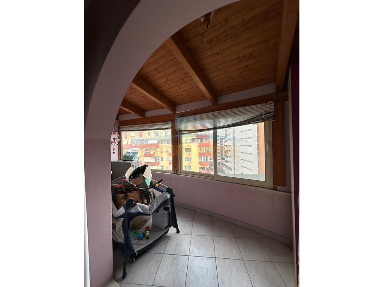 Shitet, Apartament 2+1, Unaza e Re, Prane bar "Xhamero" Tirane