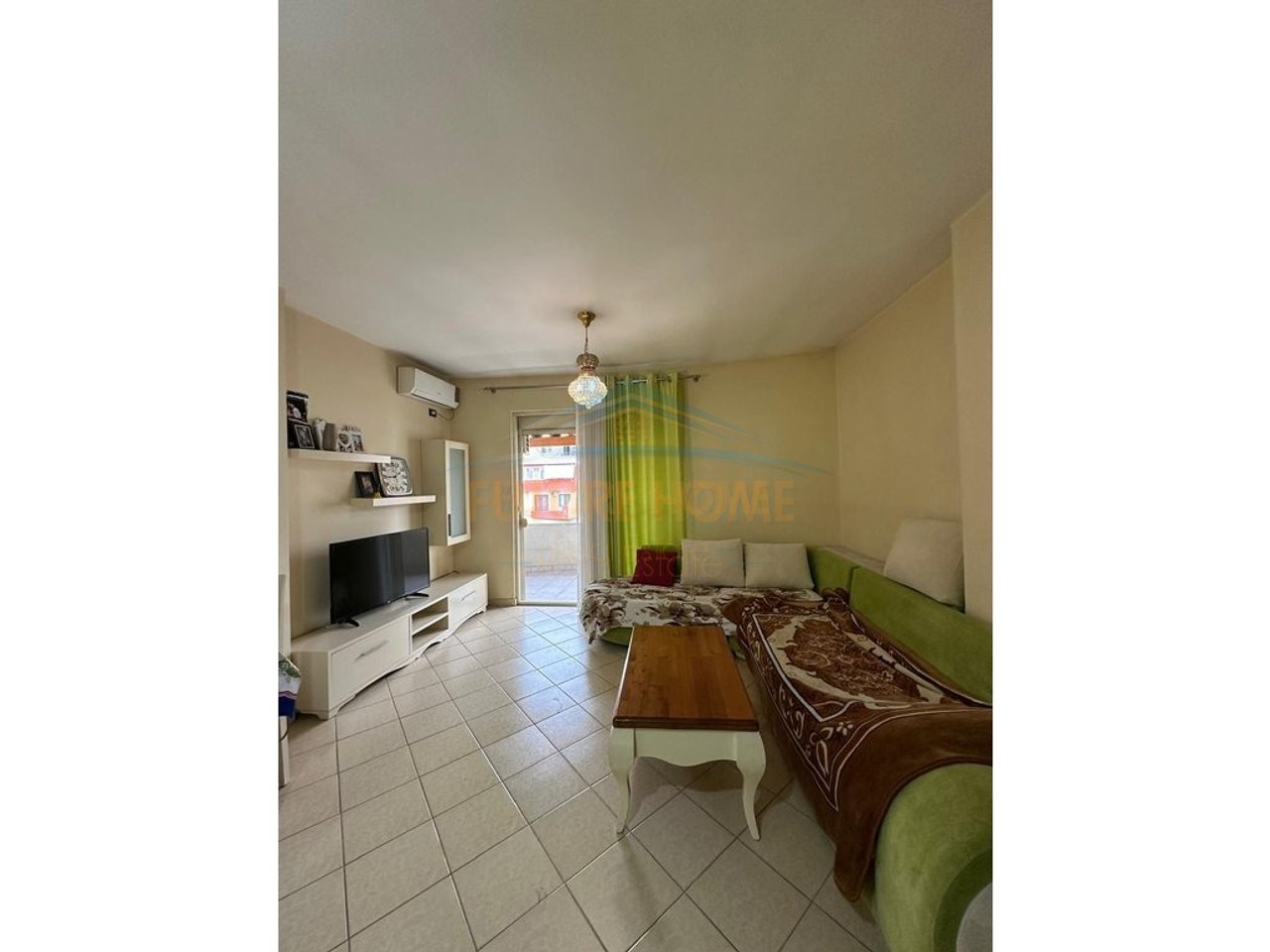 Shitet, Apartament 2+1, Unaza e Re, Prane bar "Xhamero" Tirane